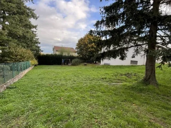 Terrain 525 m²