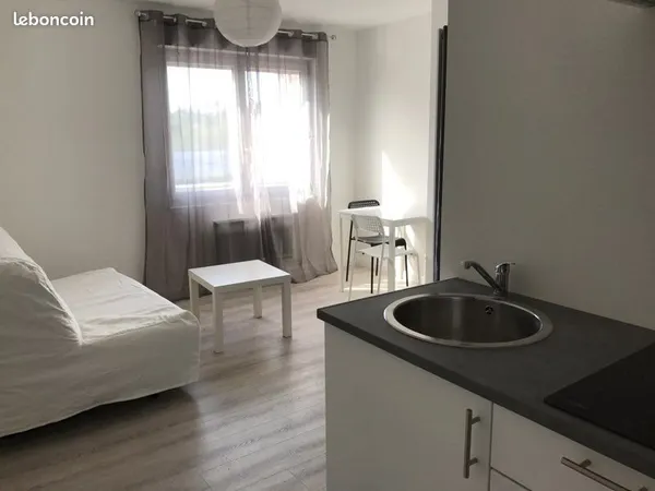 Logement étudiant refait à neuf proche campus/ chu hopital sud