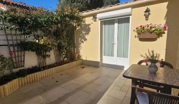 MAISON T3 AVEC COUR - ST PIERRE LA MER