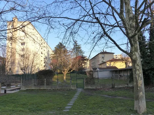 VENTE CALUIRE ET CUIRE 69300 - CHARMANT T3 RENOVE 66M2 RESIDENCE ACCES DIRECT VOIE VERTE - PROXIMITE