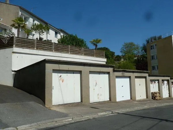 Parking 12 m²