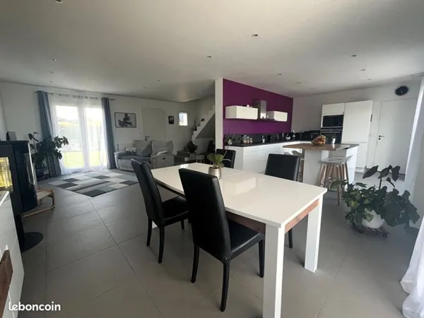 Maison 6 pièces 151 m²