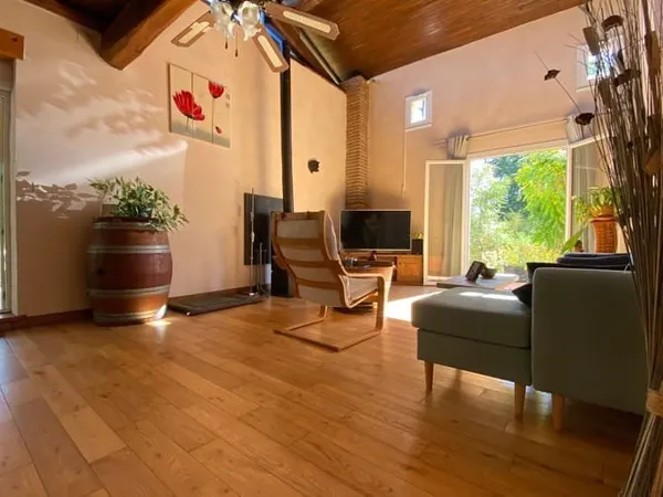 Maison 7 pièces 262 m²
