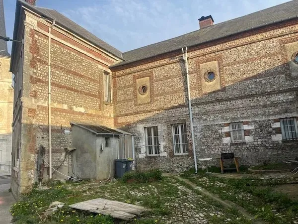 EXCLUSIVITE PLEIN CENTRE BRETTEVILLE DU GRAND CAUX