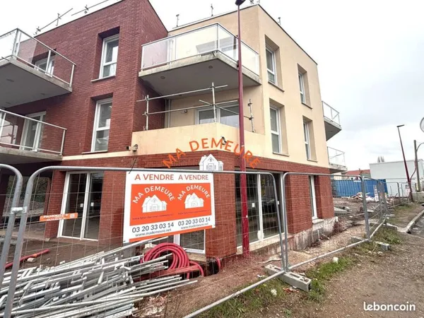 Local 96 m²
