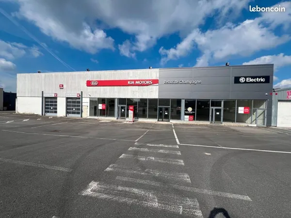 Local commercial 1606 m² SOISSONS