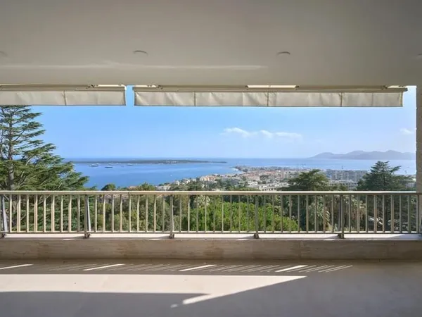 Cannes Californie - 4P vue mer entièrement rénové