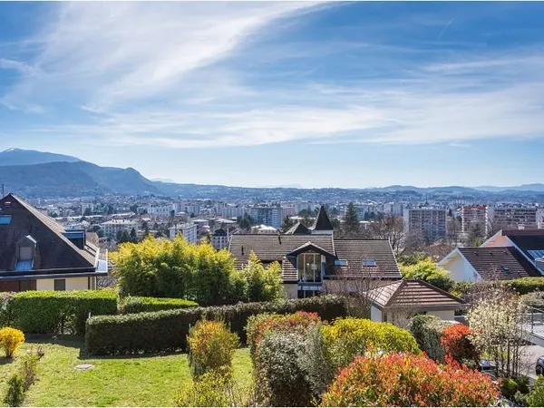 Appartement 4 pièces 91 m²