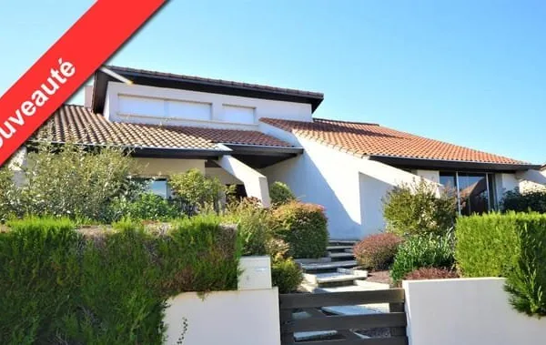 Maison 8 pièces 185 m²