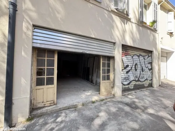 Local 61 m²