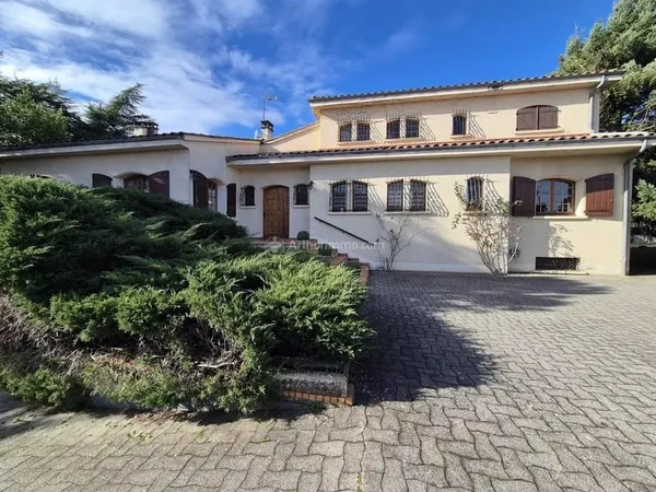 Maison T8 tout confort
