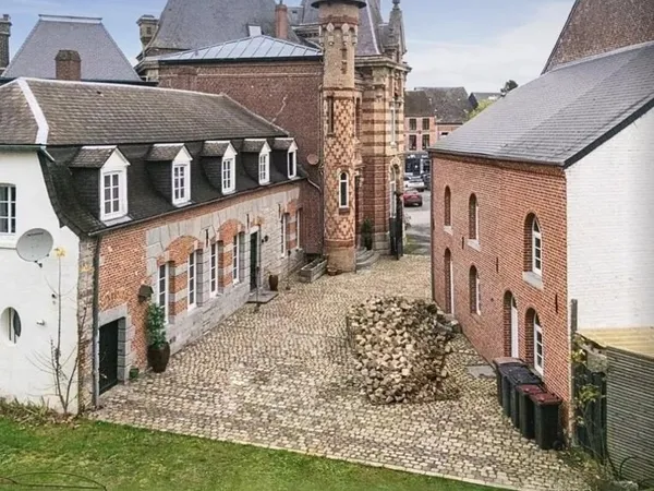 Château 417 m²