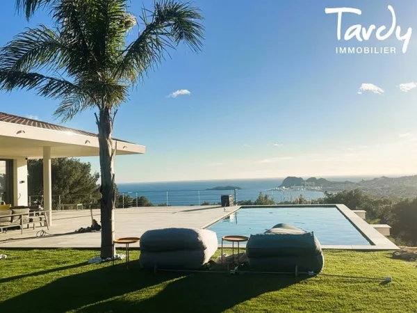 Villa contemporaine vue mer - 13600 LA CIOTAT