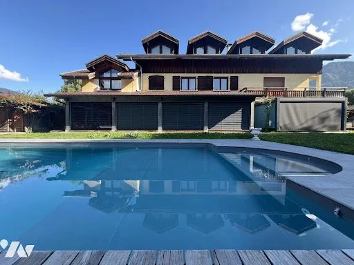 Propriété 414 m²