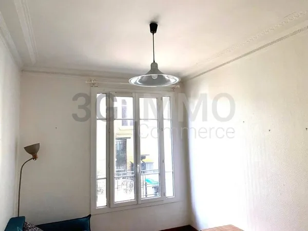 Local d'activité 7 pièces 45 m²