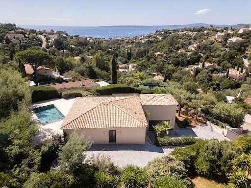 Villa 7 pièces 250 m²