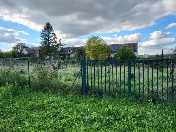 Terrain 638 m²