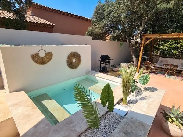 Maison à louer 80m2 piscine jardin