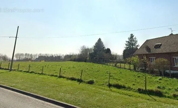 Terrain 400 m²