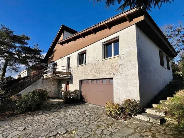 Maison 7 pièces 144 m²