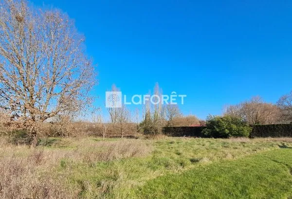 Terrain 2057 m²