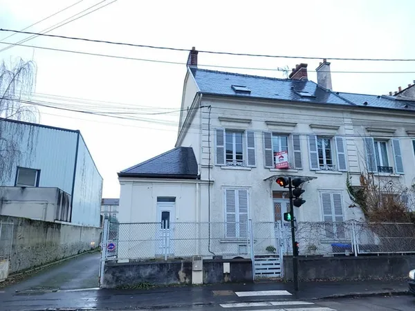 A vendre Appartement de type F1 Meaux Vendu loué 550€ cc