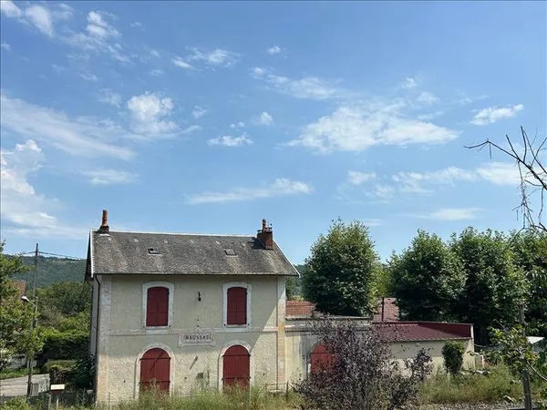 Maison en pierre de 6 pièces principales