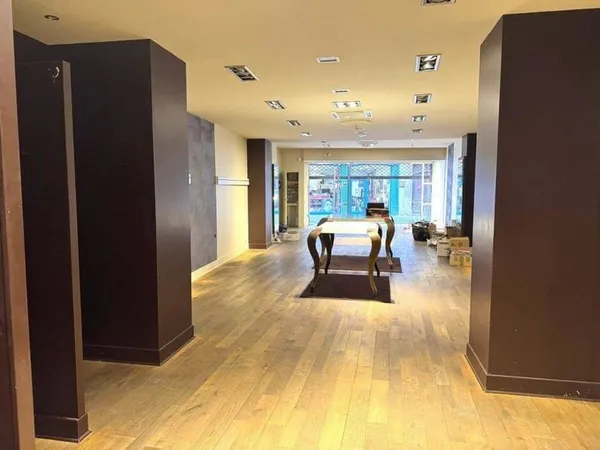 Local commercial 116 m²