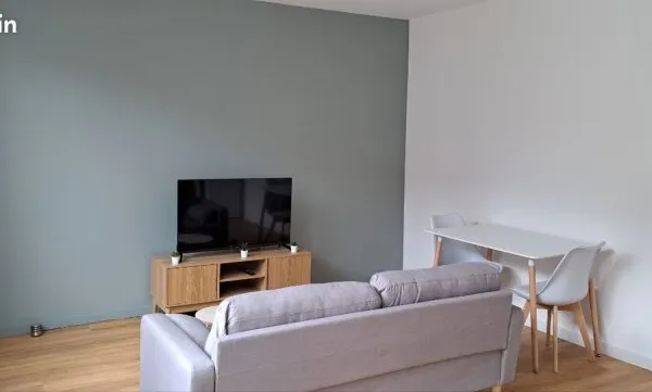 Superbe T2 hypercentre meublé refait à neuf