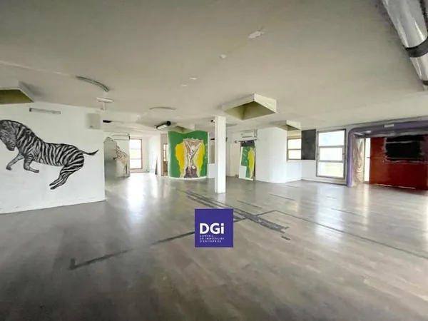 Local 250 m²