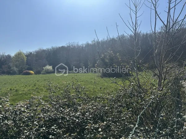 Terrain 1385 m²