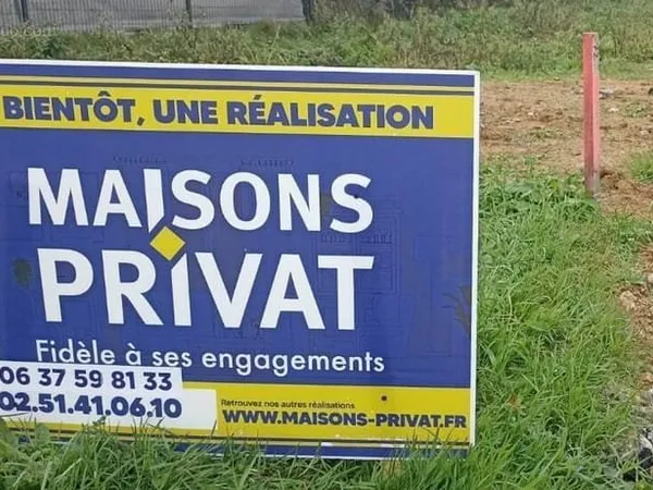 Terrain 372 m²
