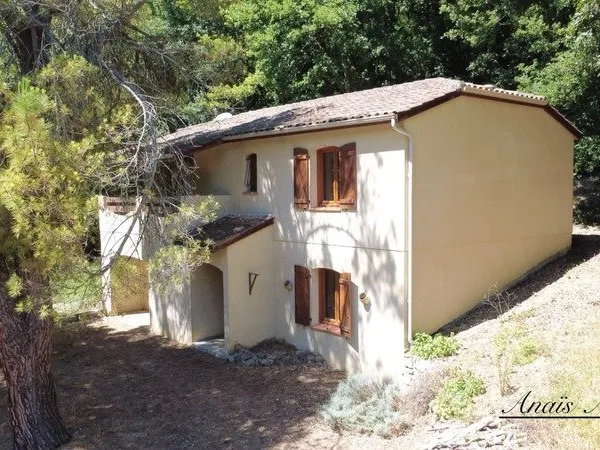 Maison à vendre 4 pièces ()