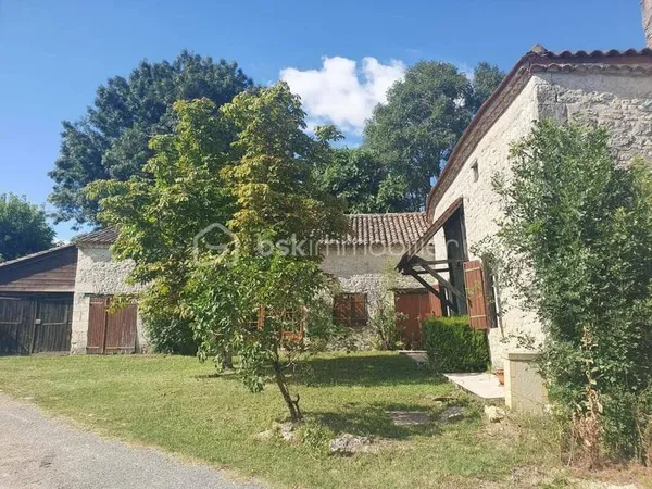 Maison 6 pièces 243 m²