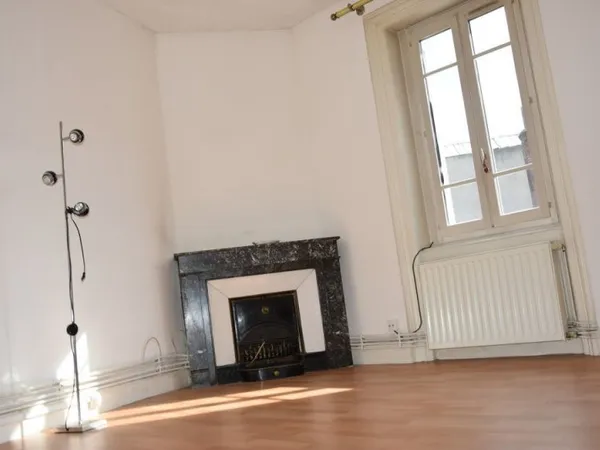 F3 + cuisine - 65 m² - Quartier gare SNCF Chateaucreux
