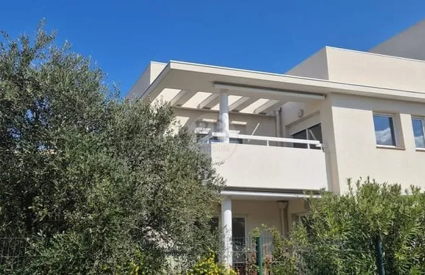 À vendre Appartement 3 pièces à Fréjus-Plage, à 400 m de l