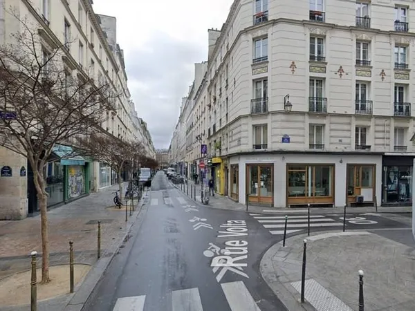 Boutique 2 pièces 80 m²