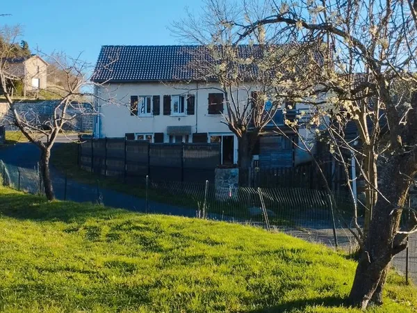 Maison - 5 piéces - 120 m2