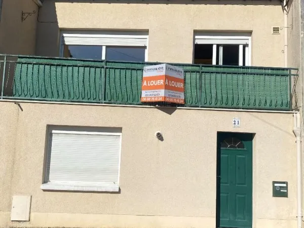 Maison de ville 5 pièces -102.14 m² - ARGENTON SUR CREUSE proche centre-ville