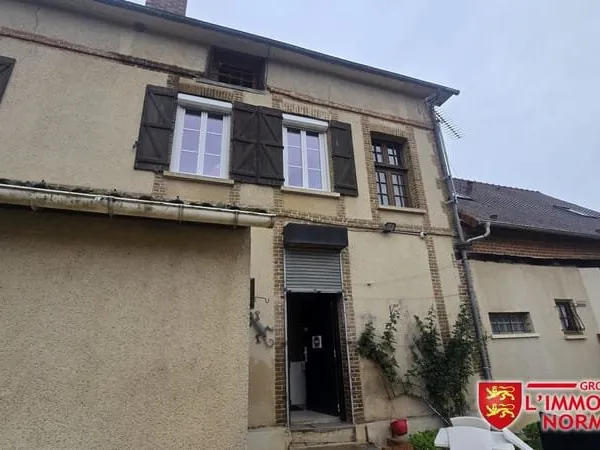 Bien immobilier de rendement Vente Acquigny  300m² 319000€