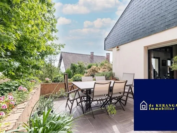 Maison 10 pièces 239 m²