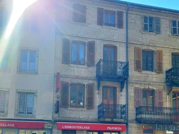 Maison Mitoyenne Centre-ville Saint Hippolyte 190 m2