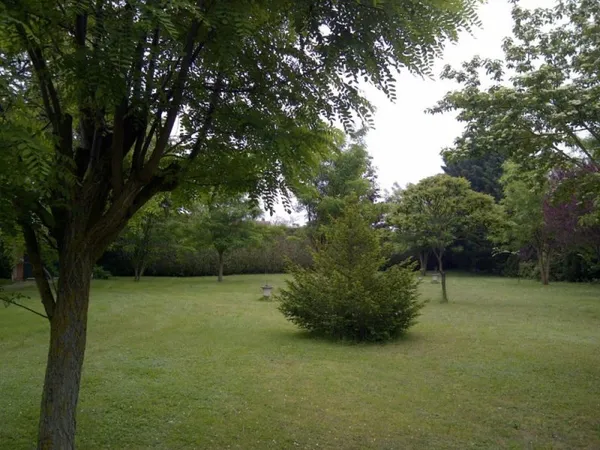 Terrain 729 m²