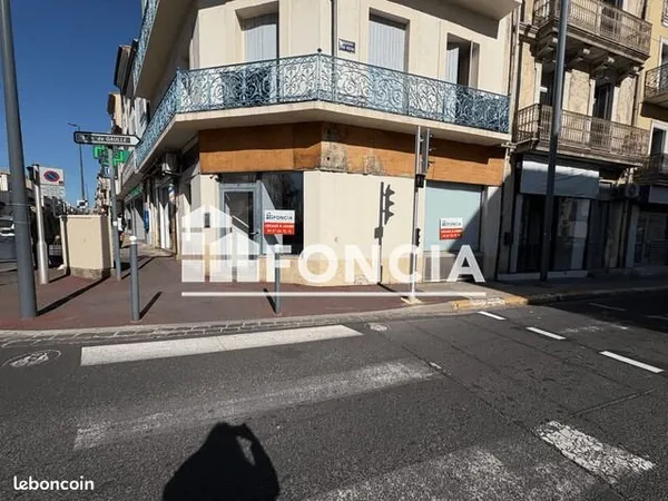 Local commercial 90 m²