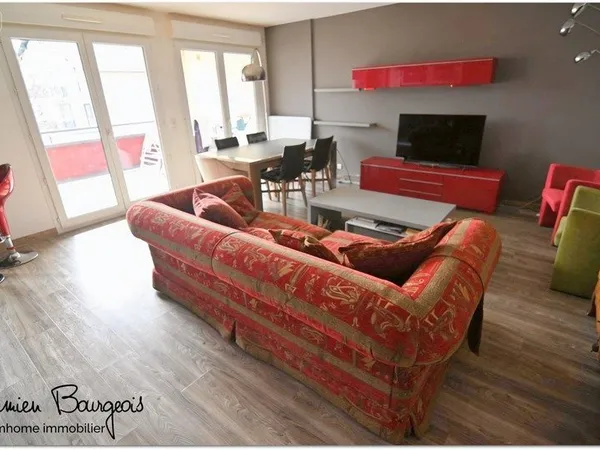 ✨ Coup de coeur assuré - T4 traversant lumineux avec balcon, garage et vue dégagée à Sergy centre ✨