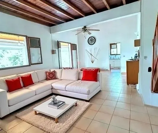 Maison 6 pièces 230 m²