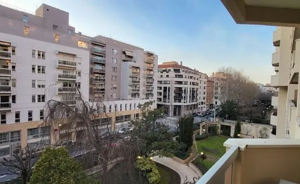 Studio 1 pièce 24 m²