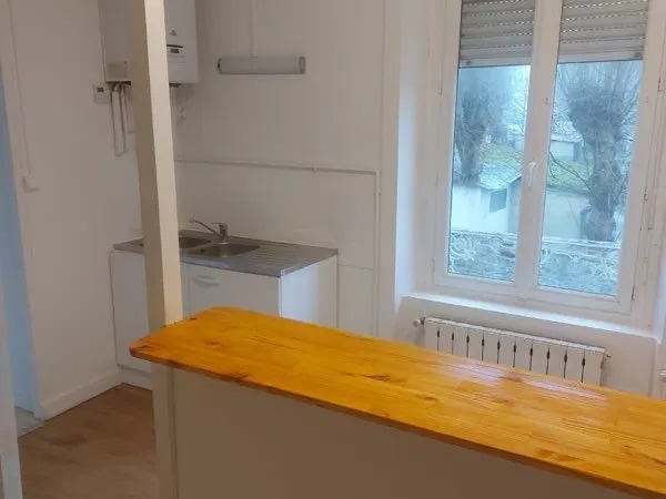 à louer appartement f2 quartier Bonabry 50m2