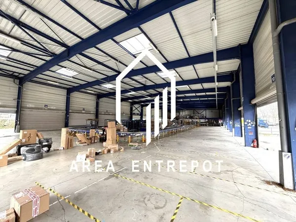 Entrepôt 2620 m²