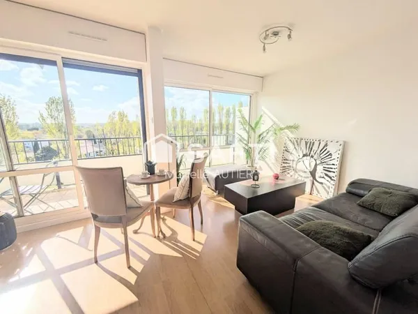 APPARTEMENT T6 LUMINEUX- 110 M²- CALME